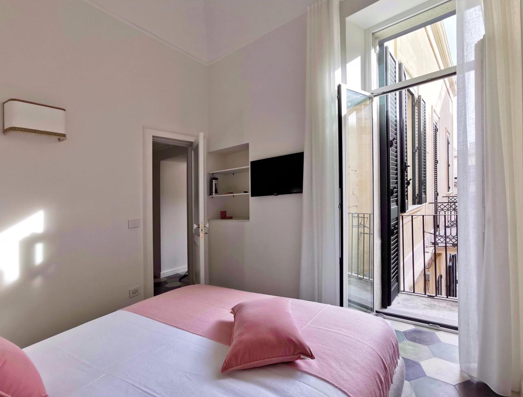 Coniger 4 Casa Vacanze In Centro Lecce Con Wi-Fi E Smart Tv Екстериор снимка