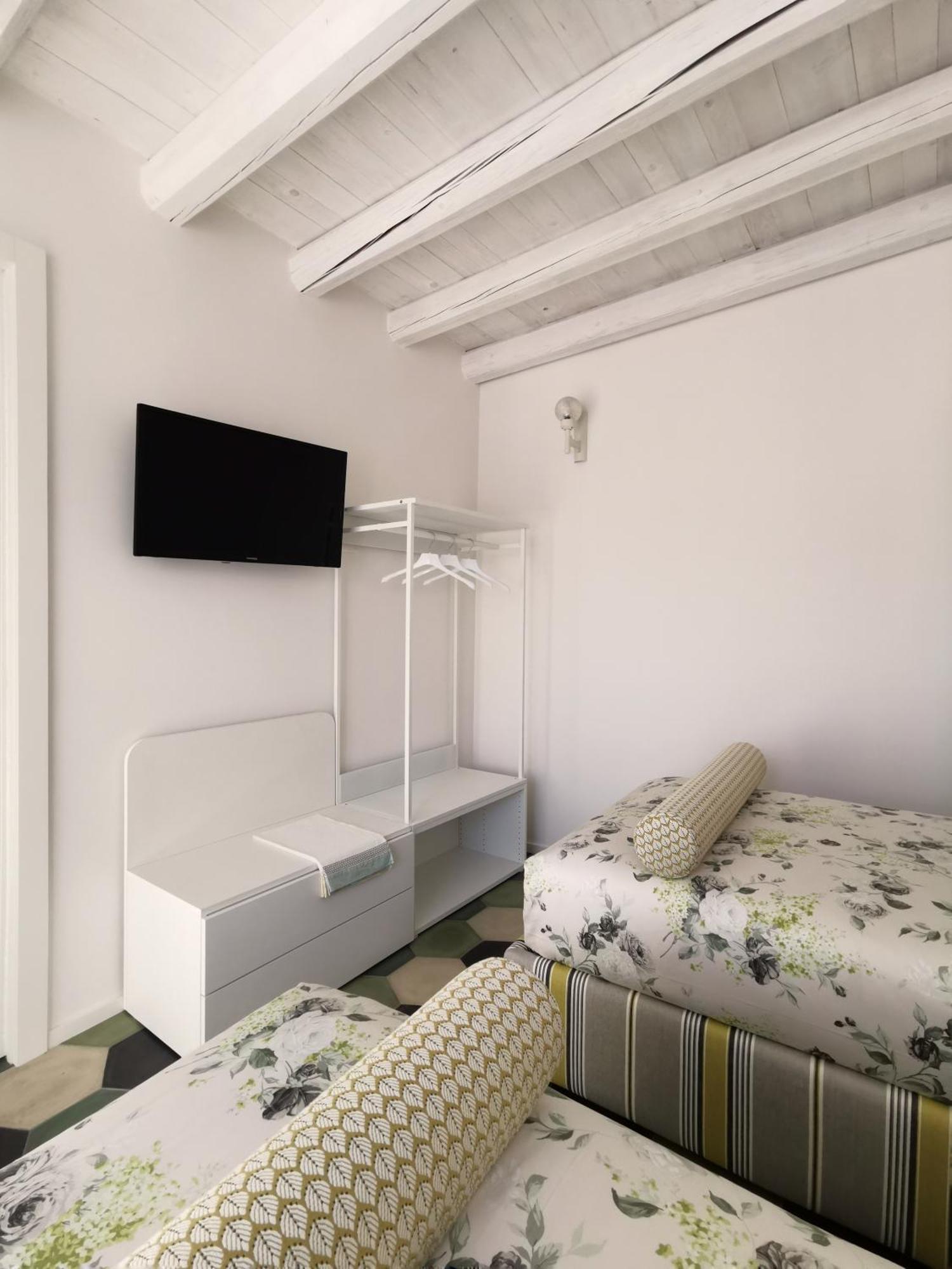 Coniger 4 Casa Vacanze In Centro Lecce Con Wi-Fi E Smart Tv Екстериор снимка